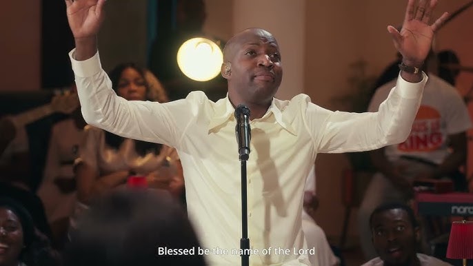 Dunsin Oyekan – Baruch Hashem Adonai